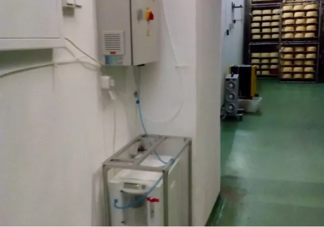  ОАО «Здравушка-милк», Холопеничский производственный участок.  Установка автоматической системы обеззараживания помещений ЭВО